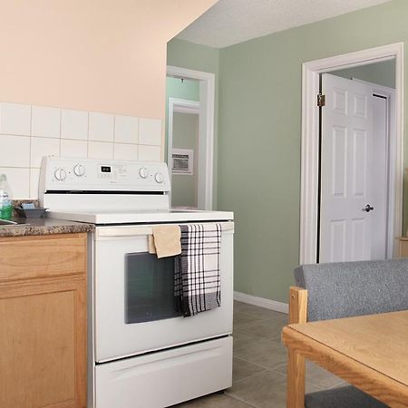 Perth Plaza Inn & Suites Eksteriør billede