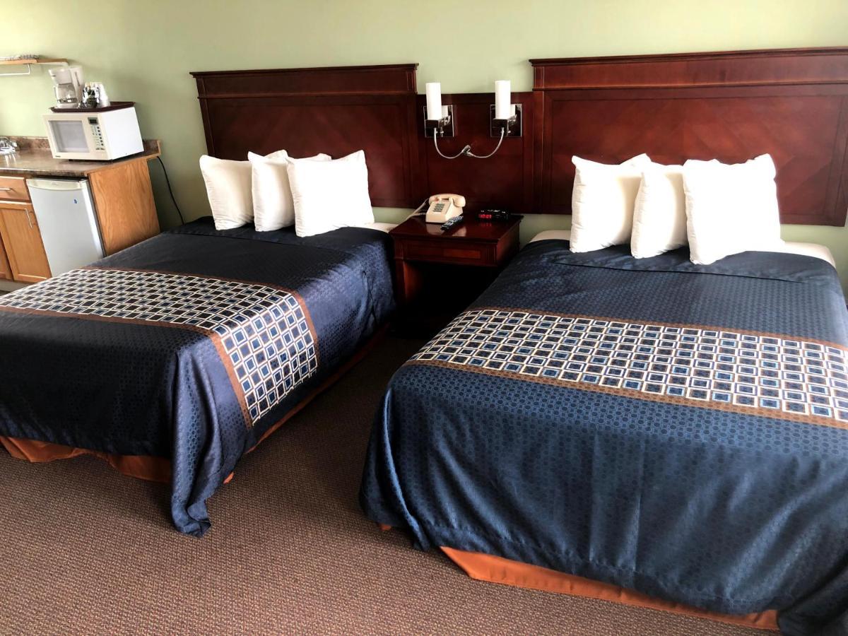 Perth Plaza Inn & Suites Eksteriør billede