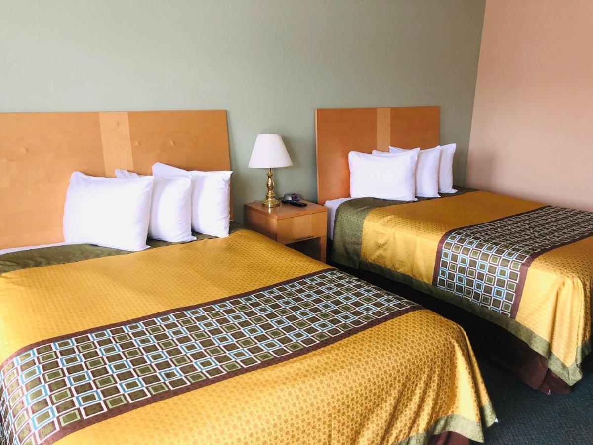 Perth Plaza Inn & Suites Eksteriør billede