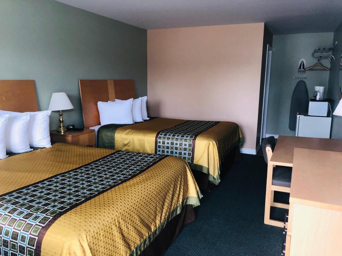 Perth Plaza Inn & Suites Eksteriør billede
